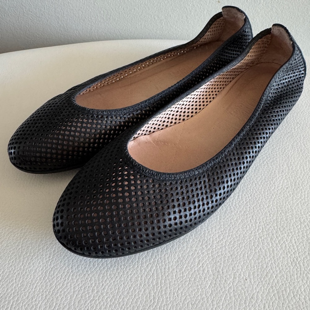 Hispanitas Cheryl Black Perforated Ballet Flats